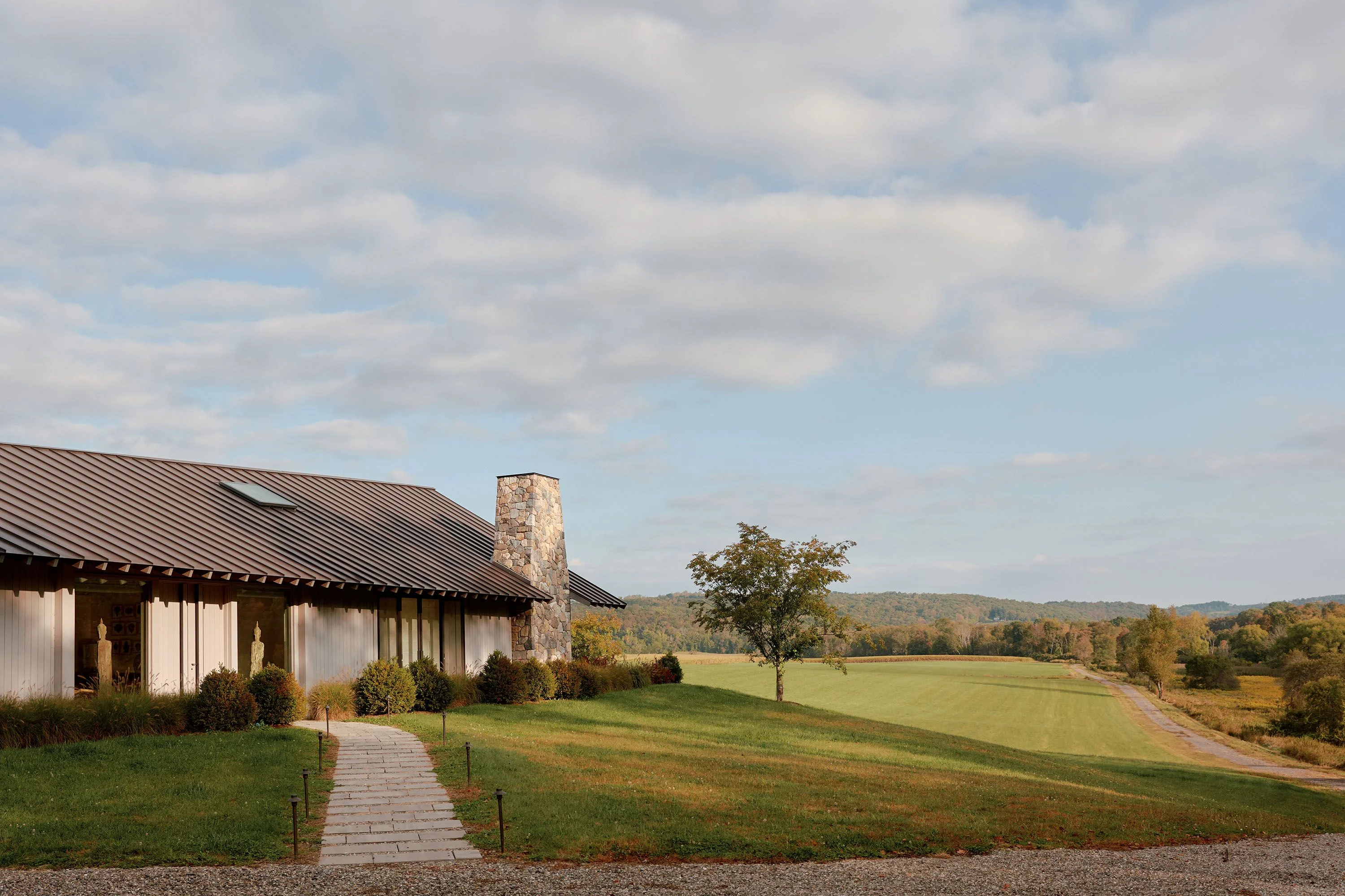Charming Retreat: A Family-Friendly Getaway in Upstate New York
