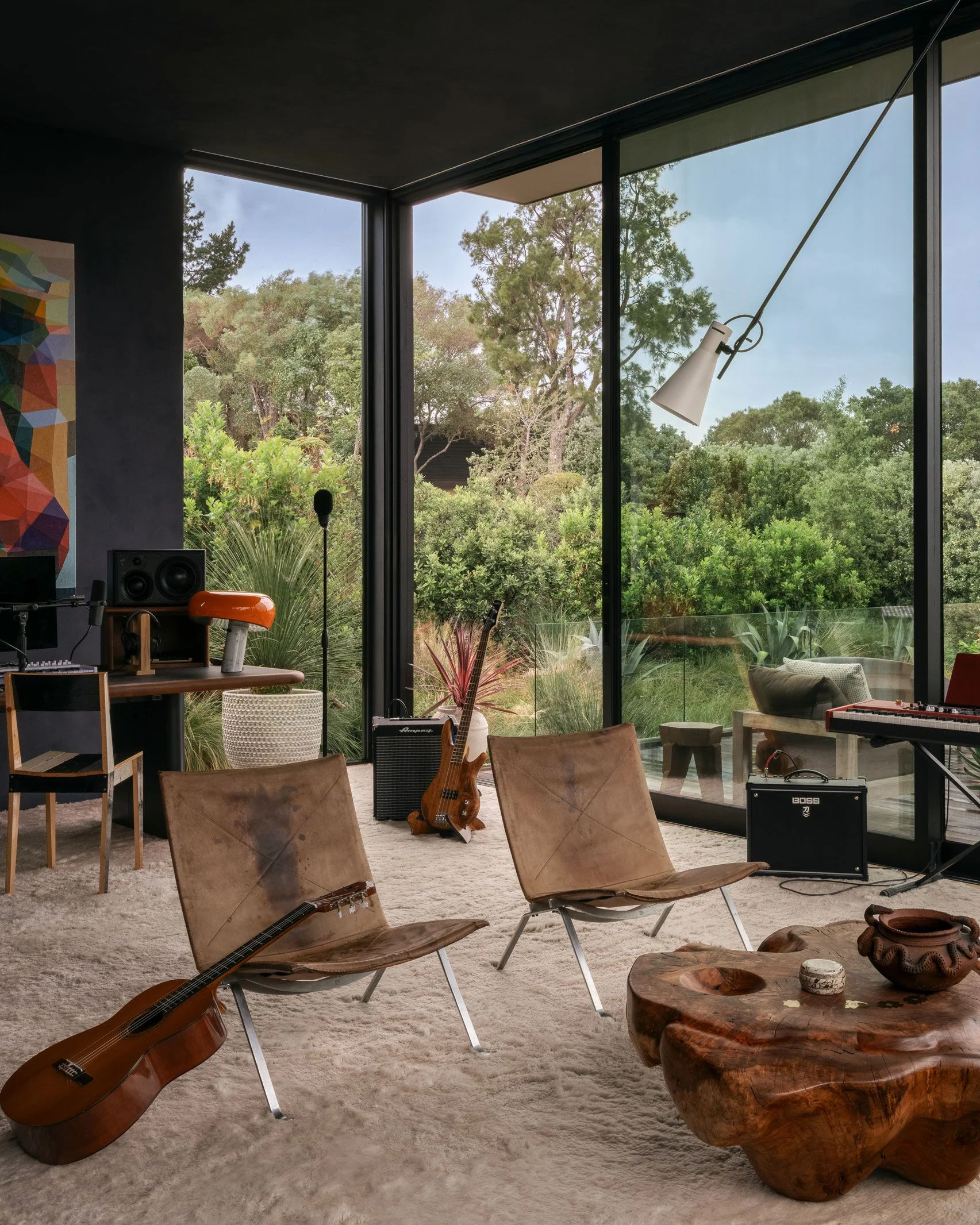 Artful Living in Hillsborough: A Home That Merges Design with Nature