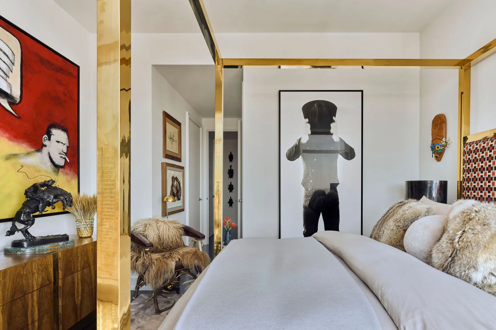 Image may contain Bed Bedroom Furniture Indoors Room and Person